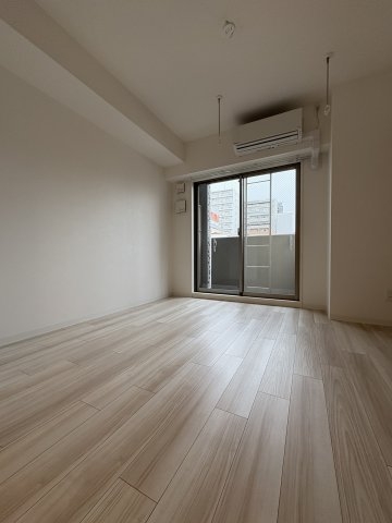 ワールドアイ神戸湊町