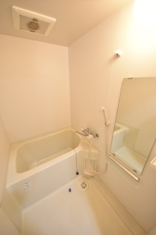 ラ・ウェゾン湊川公園