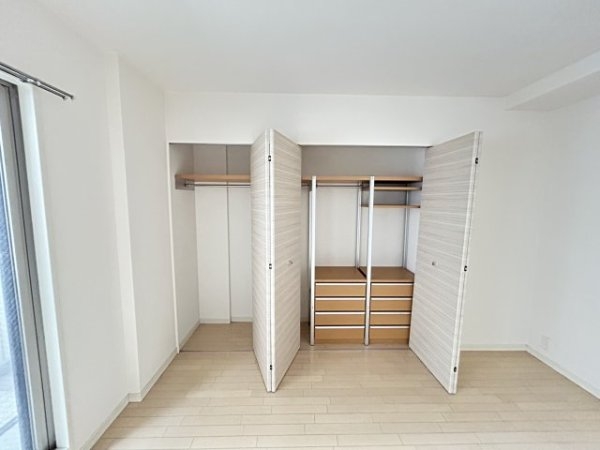 エスティ・ロアール神戸西