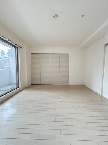 エスティ・ロアール神戸西