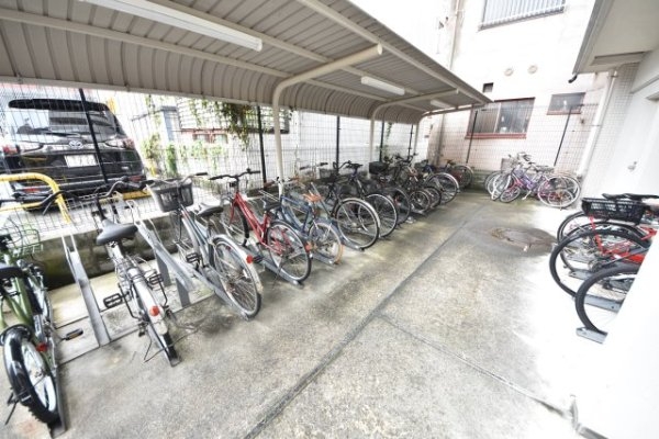 エスティ・ロアール神戸西