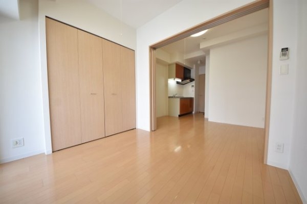 エステムコート三宮駅前2アデシオン