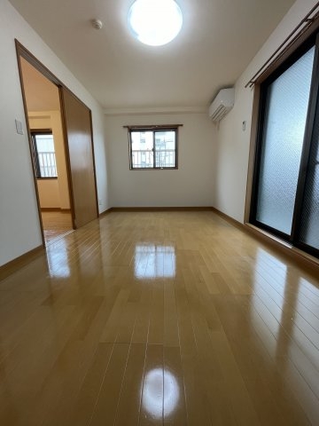 レガーロ三宮(寝室)