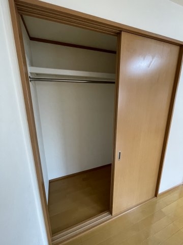 レガーロ三宮(収納)