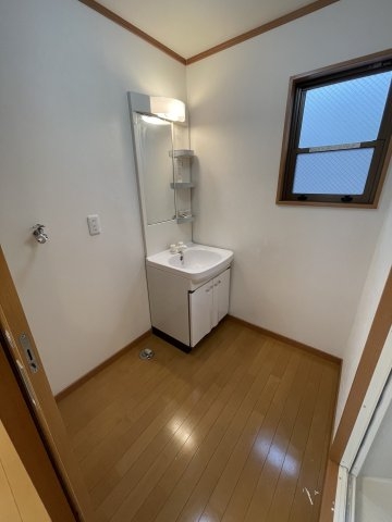 レガーロ三宮(洗面台・洗面所)