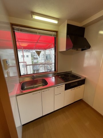 レガーロ三宮(キッチン)