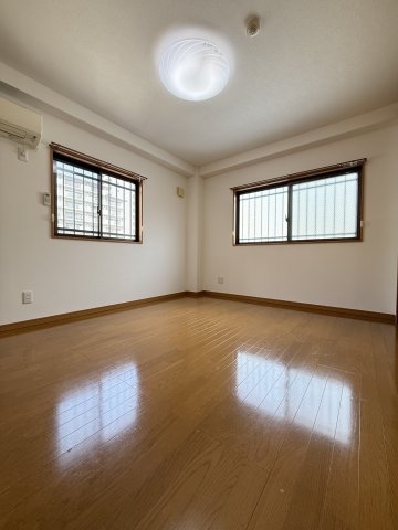 リーフマンション