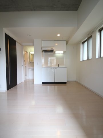 アドバンス三宮4ルシール