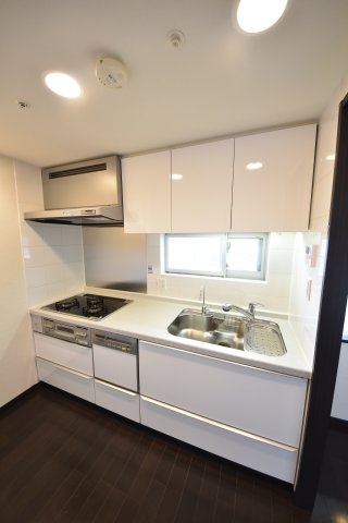 トア山手ザ・神戸タワー