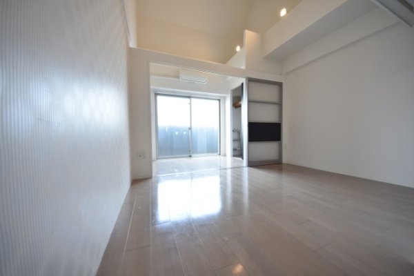 アドバンス三宮ラシュレ