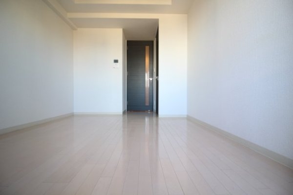 プレサンス神戸裁判所前デリシア