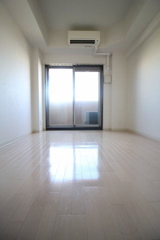 プレサンス神戸裁判所前デリシア