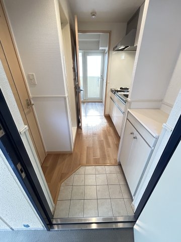 シュープリーム