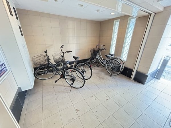 シュープリーム