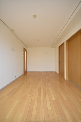 メトロハイツ花くま