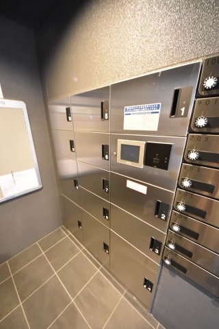 リベルタ元町通