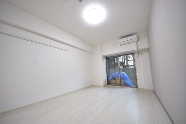 リベルタ元町通