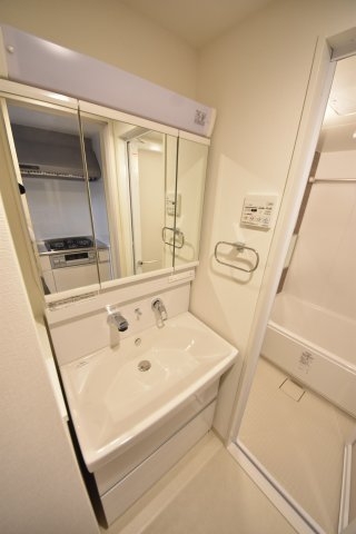 リベルタ元町通