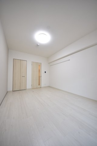 リベルタ元町通