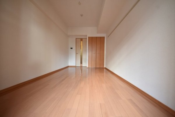 プレサンス神戸駅前グランツ