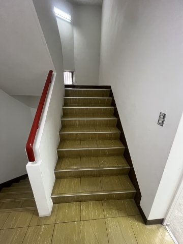 神戸市中央区下山手通３丁目の店舗・事務所