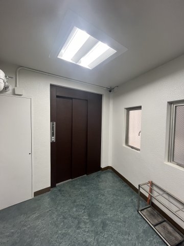 神戸市中央区下山手通３丁目の店舗・事務所