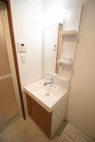 神戸市東灘区御影塚町３丁目のマンション