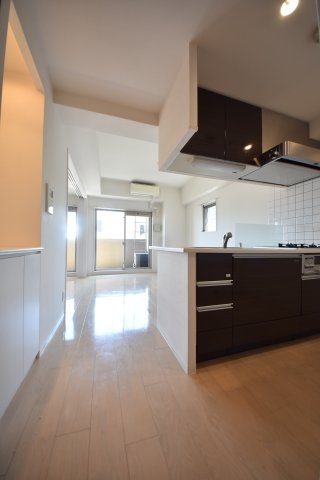 プレサンス三宮ルミネス