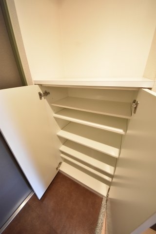 ライジングコート三宮マリーナシティ