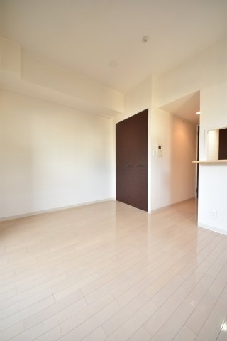 ライジングコート三宮マリーナシティ