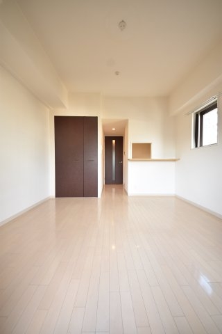 ライジングコート三宮マリーナシティ