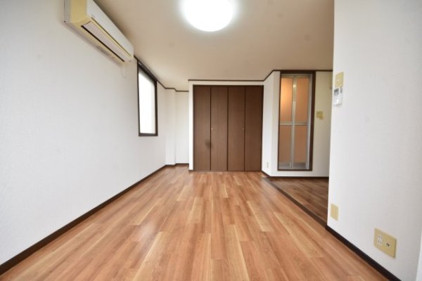 グランディア旗塚通