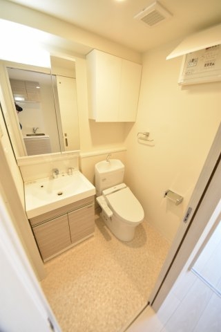 ファーストフィオーレ神戸元町