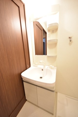 神戸市中央区元町通３丁目のマンション