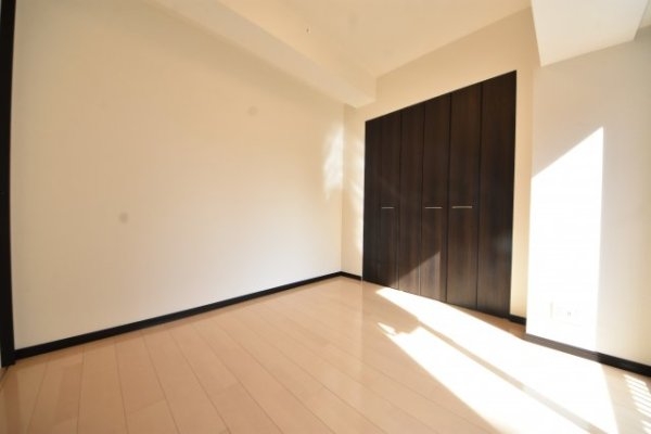 エステムプラザ神戸三宮ルクシア