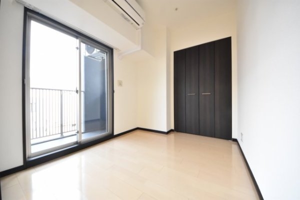 エステムプラザ神戸三宮ルクシア