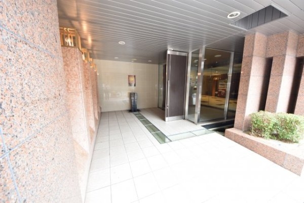 エステムコート三宮駅前ラドゥー