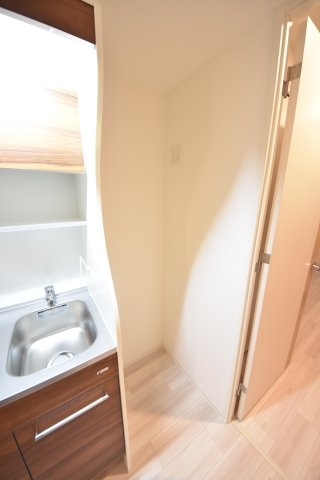 セレニテ三宮リアン