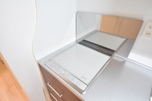 セレニテ三宮リアン