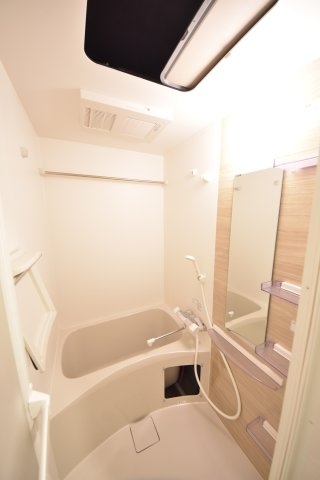 セレニテ三宮リアン