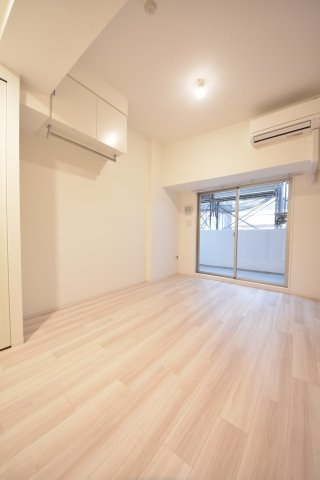 セレニテ三宮リアン