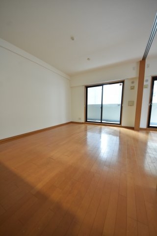 リーガル神戸三宮