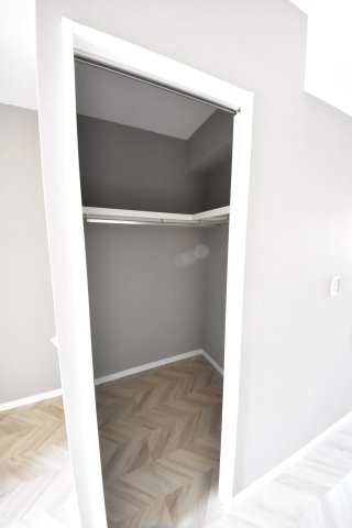 インプルーブ三宮イースト