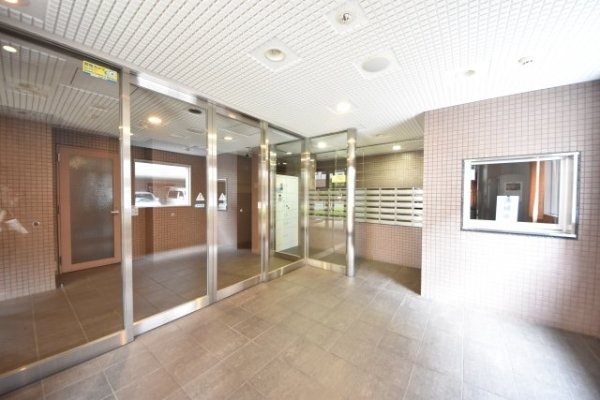 インプルーブ三宮イースト