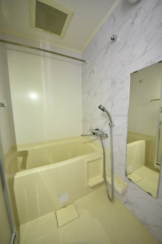 インプルーブ三宮イースト