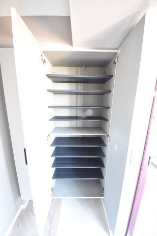 インプルーブ三宮イースト