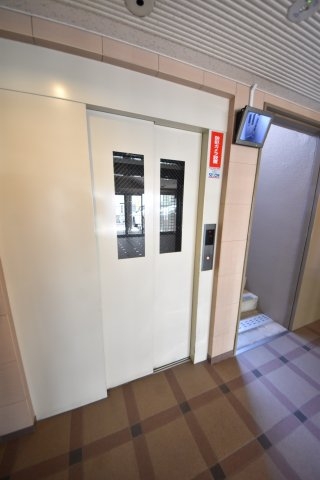 リブコート中山手通