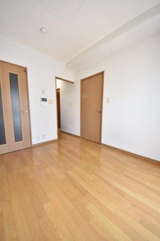 リブコート中山手通