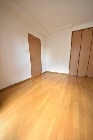 リブコート中山手通