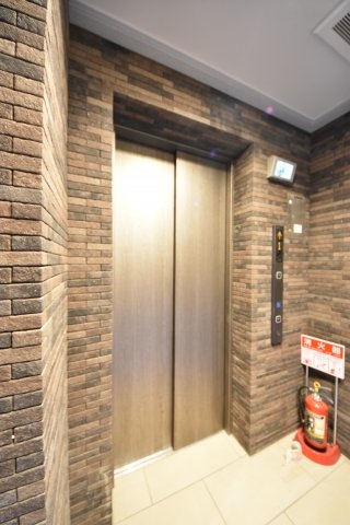 神戸市中央区宮本通７丁目のマンション